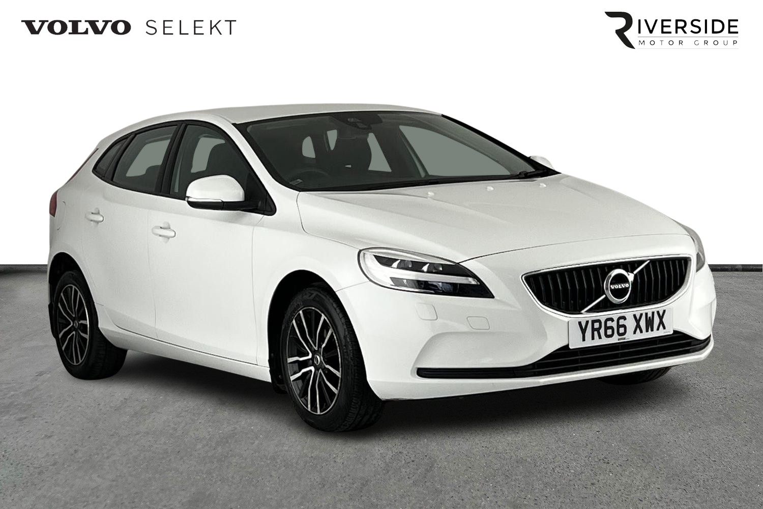 Main listing image - Volvo V40