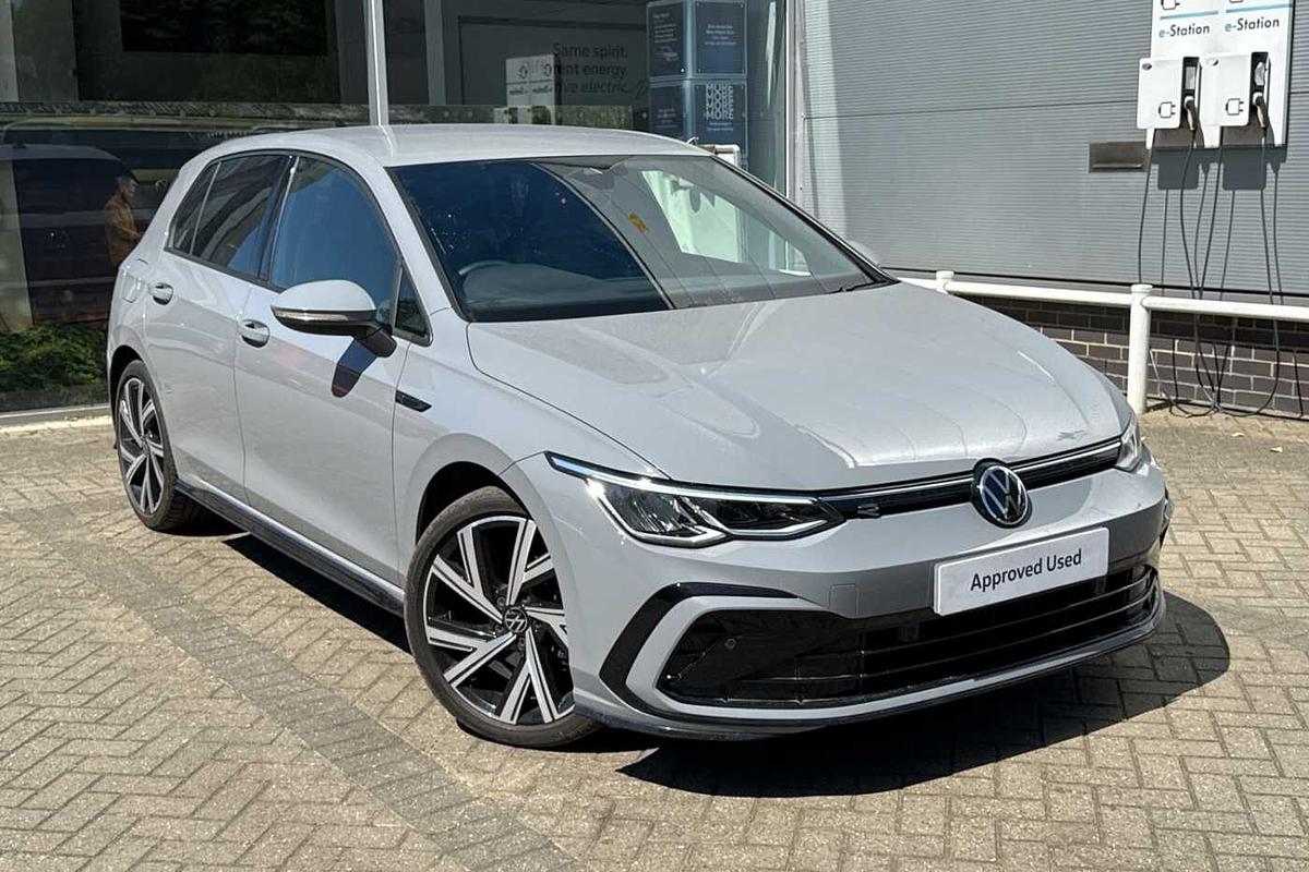 Main listing image - Volkswagen Golf