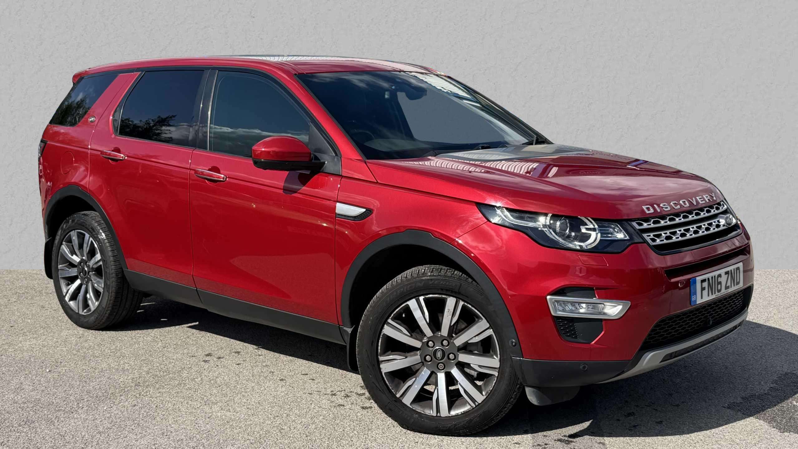 Main listing image - Land Rover Discovery Sport