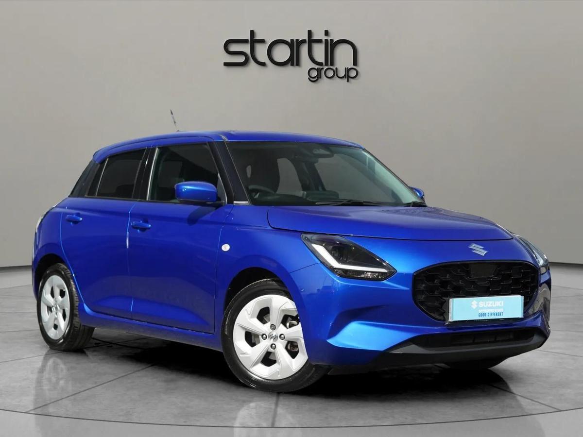 Main listing image - Suzuki Swift