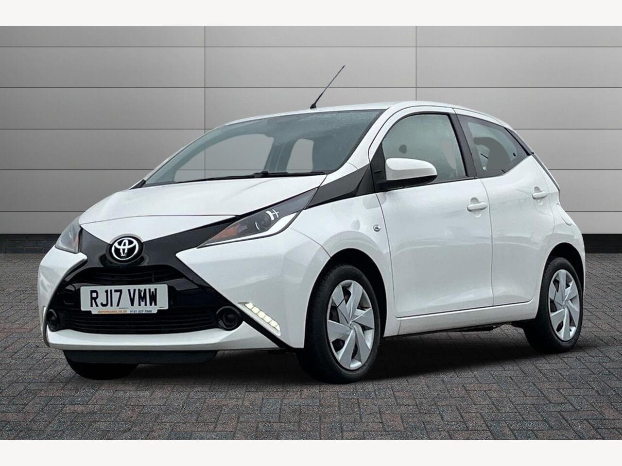 Main listing image - Toyota Aygo