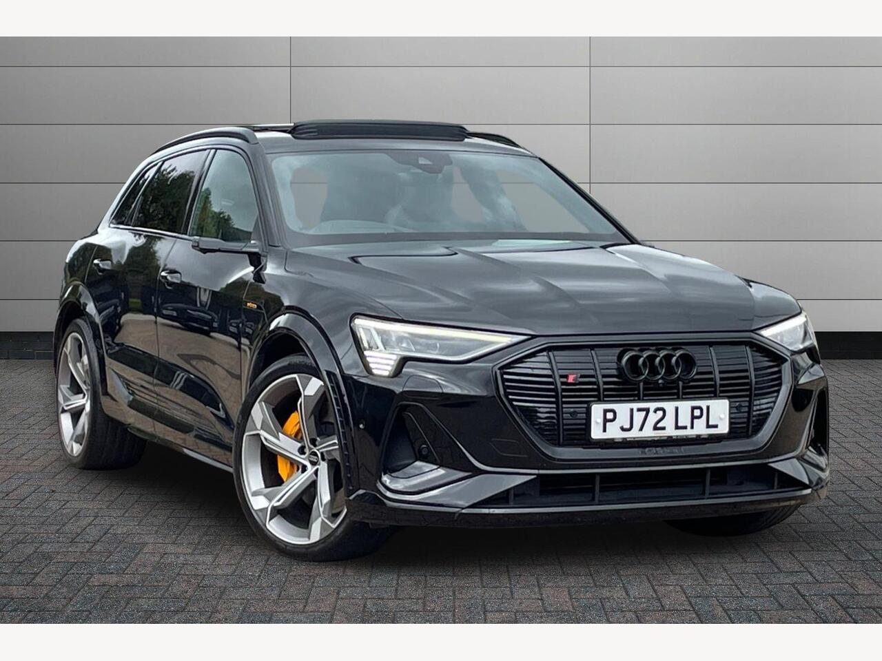 Main listing image - Audi e-tron