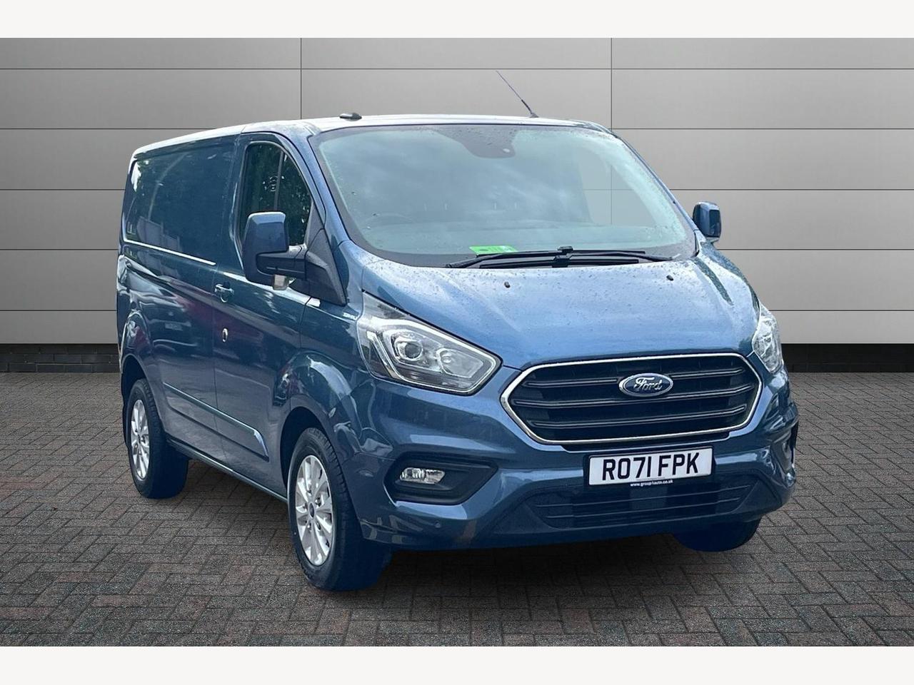 Main listing image - Ford Transit Custom
