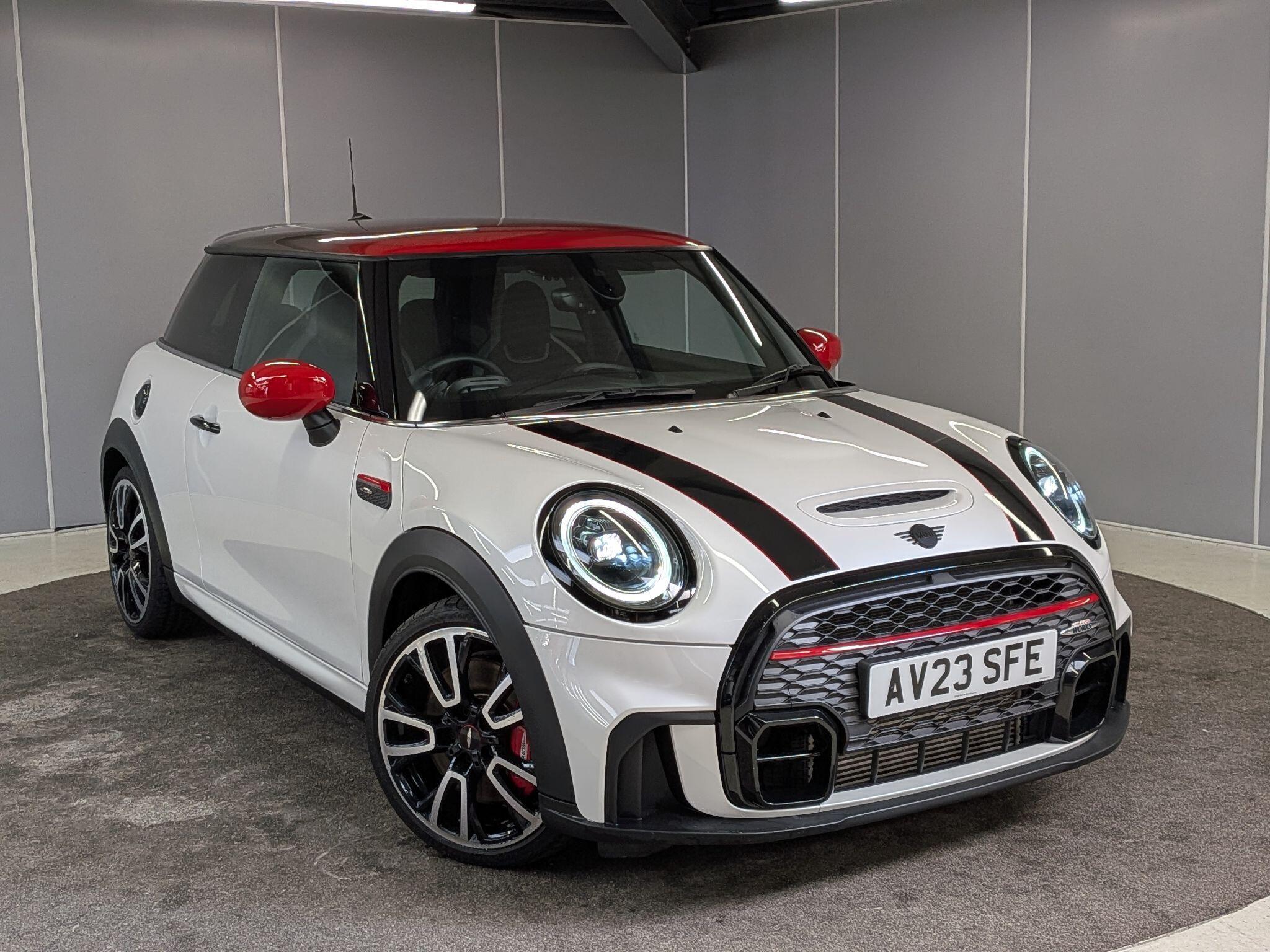 Main listing image - MINI Hatchback