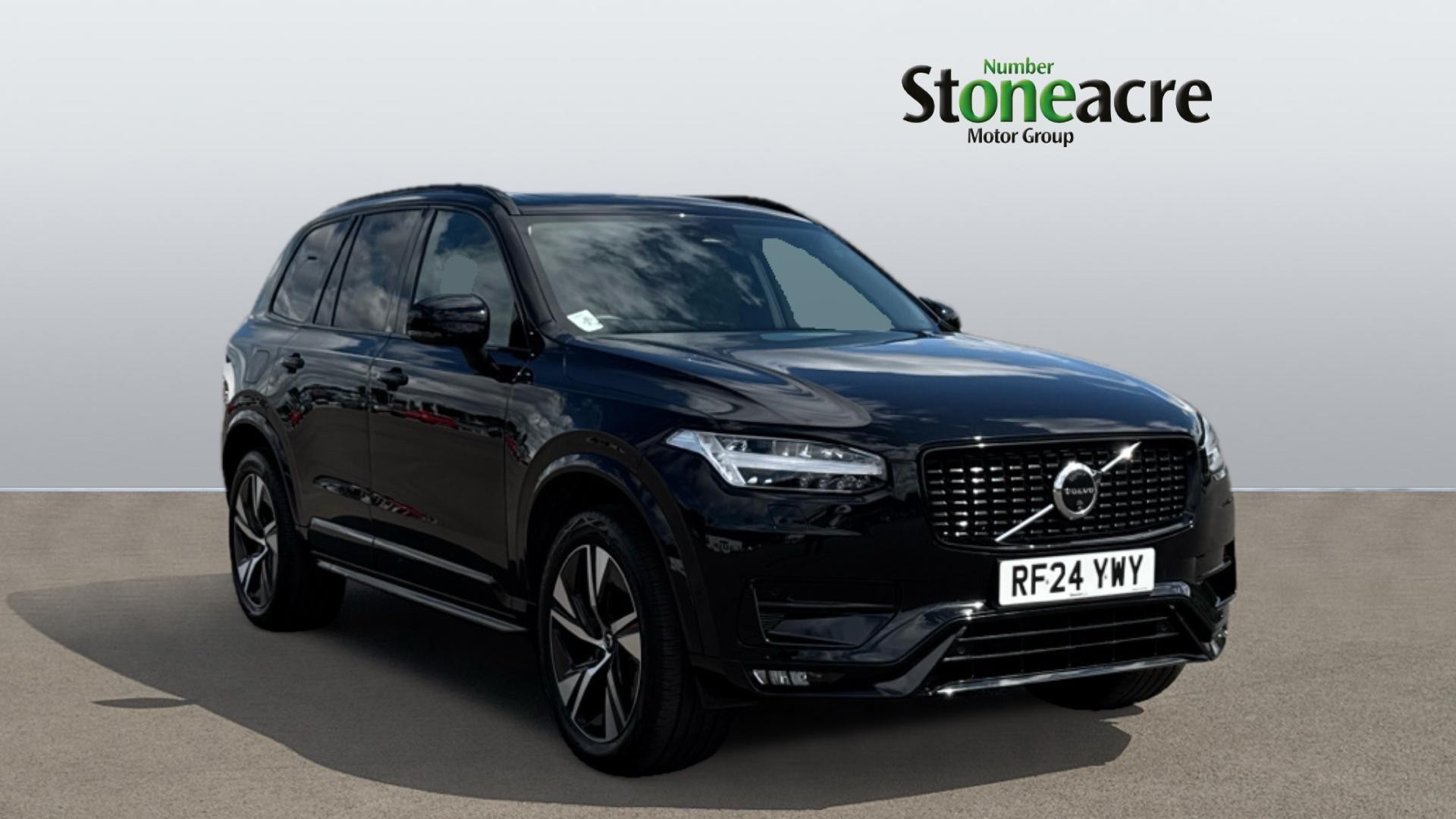 Main listing image - Volvo XC90