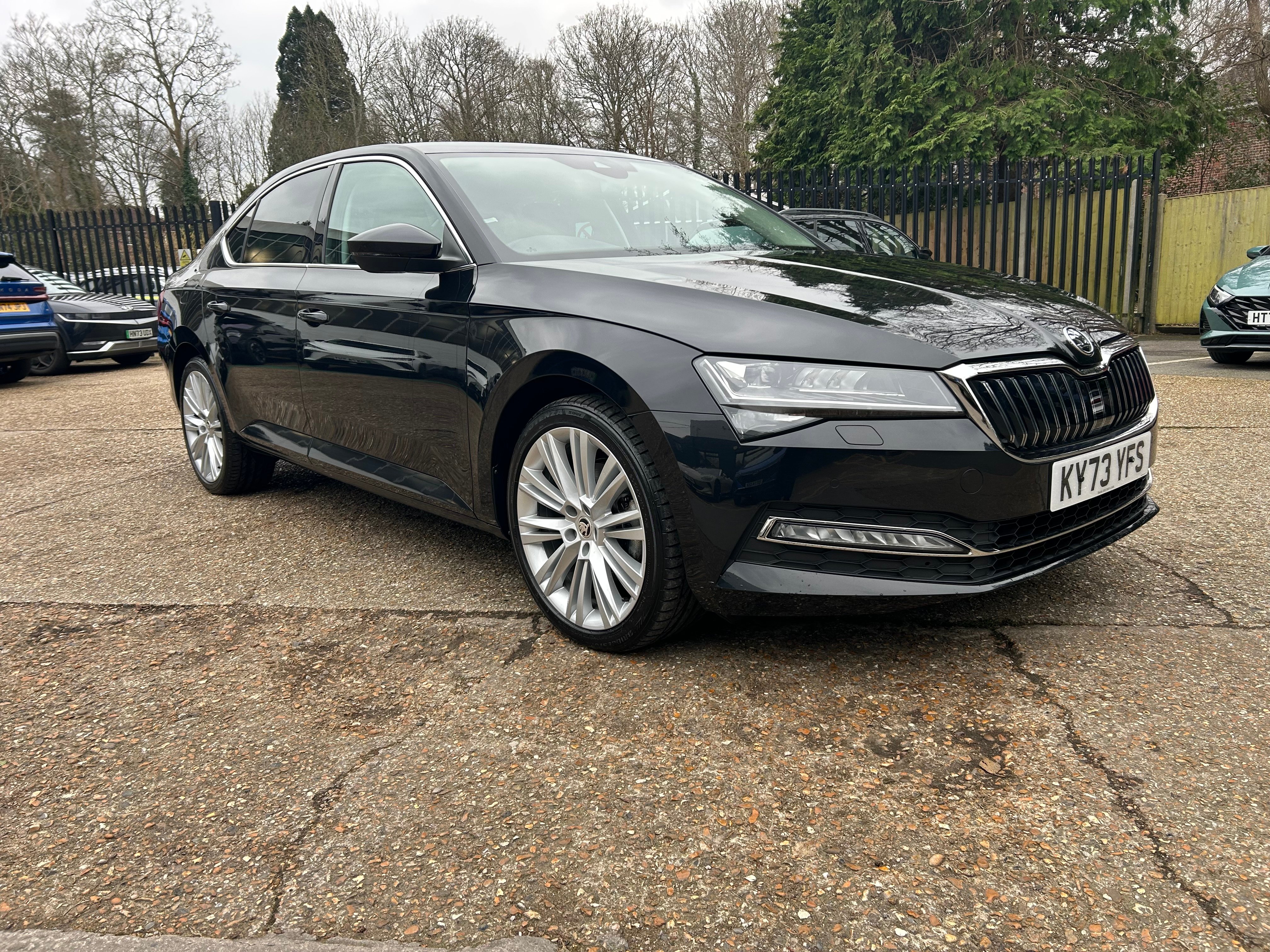 Main listing image - Skoda Superb