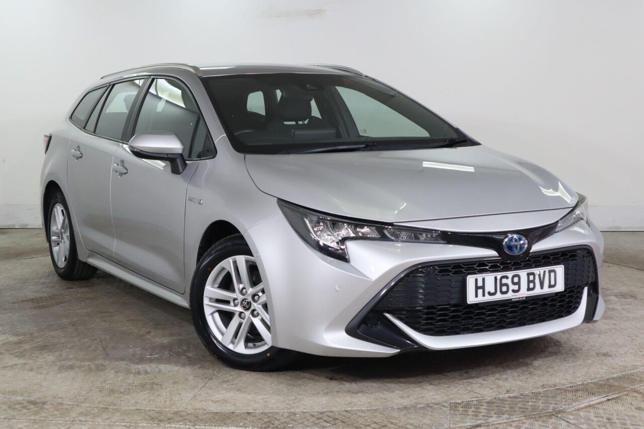 Main listing image - Toyota Corolla Touring Sport