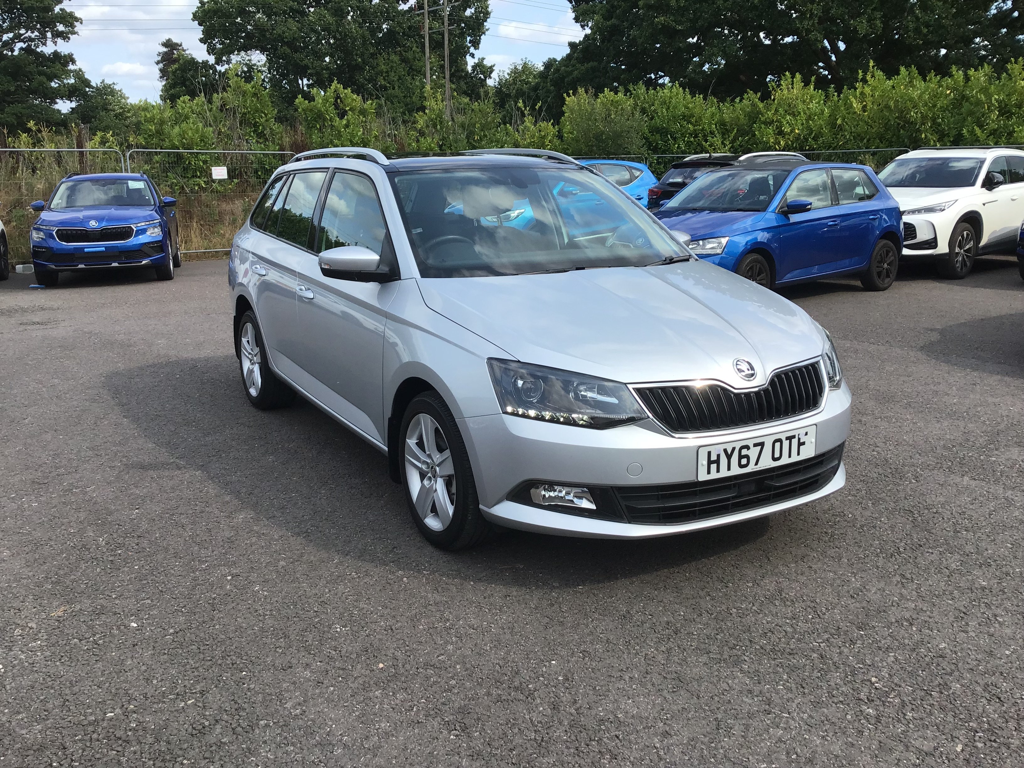 Main listing image - Skoda Fabia Estate