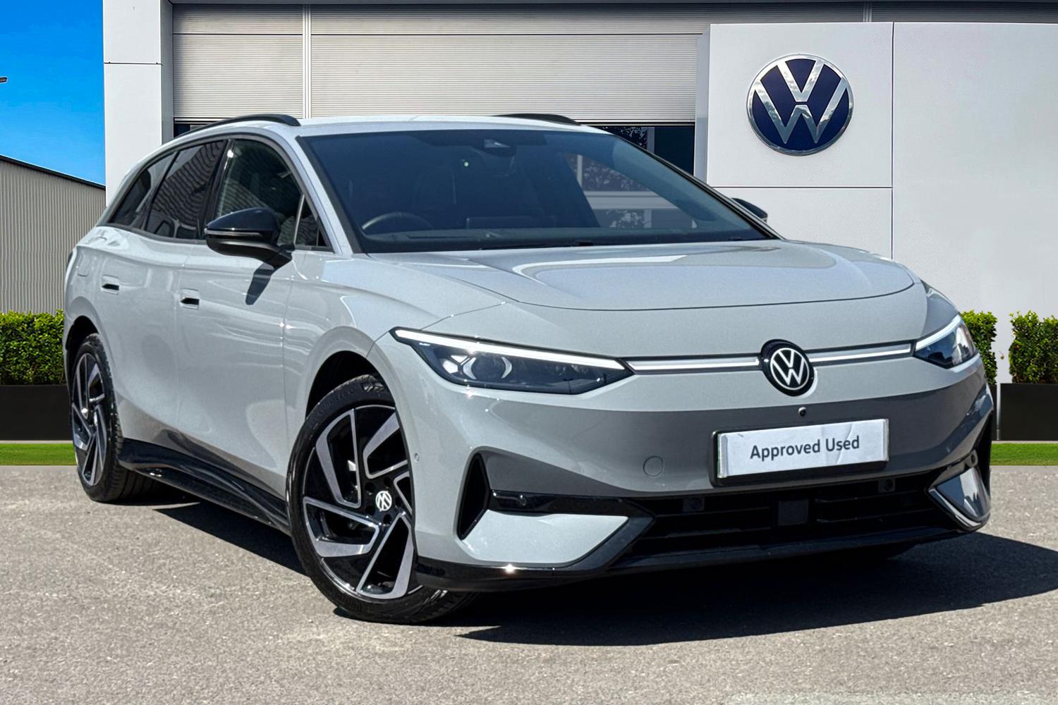 Main listing image - Volkswagen ID.7