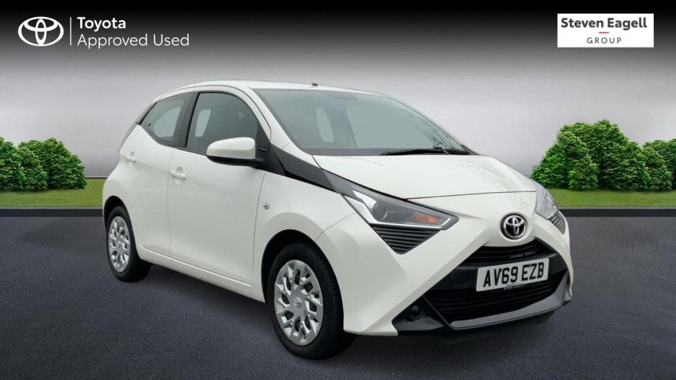 Main listing image - Toyota Aygo