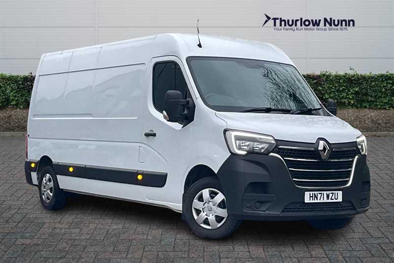 Main listing image - Renault Master