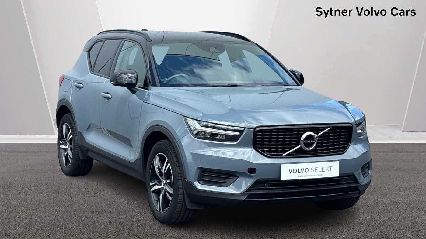 Main listing image - Volvo XC40