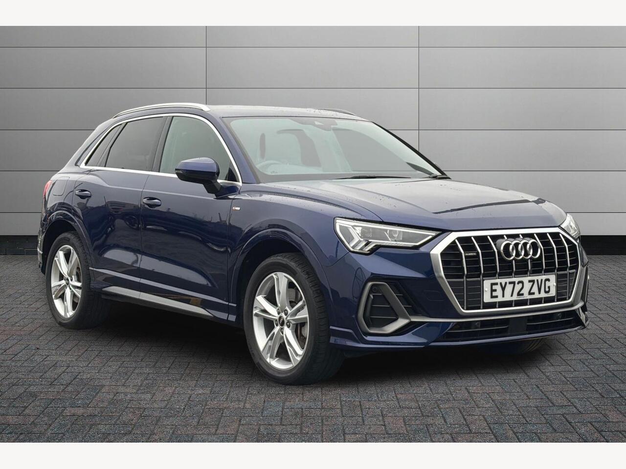 Main listing image - Audi Q3