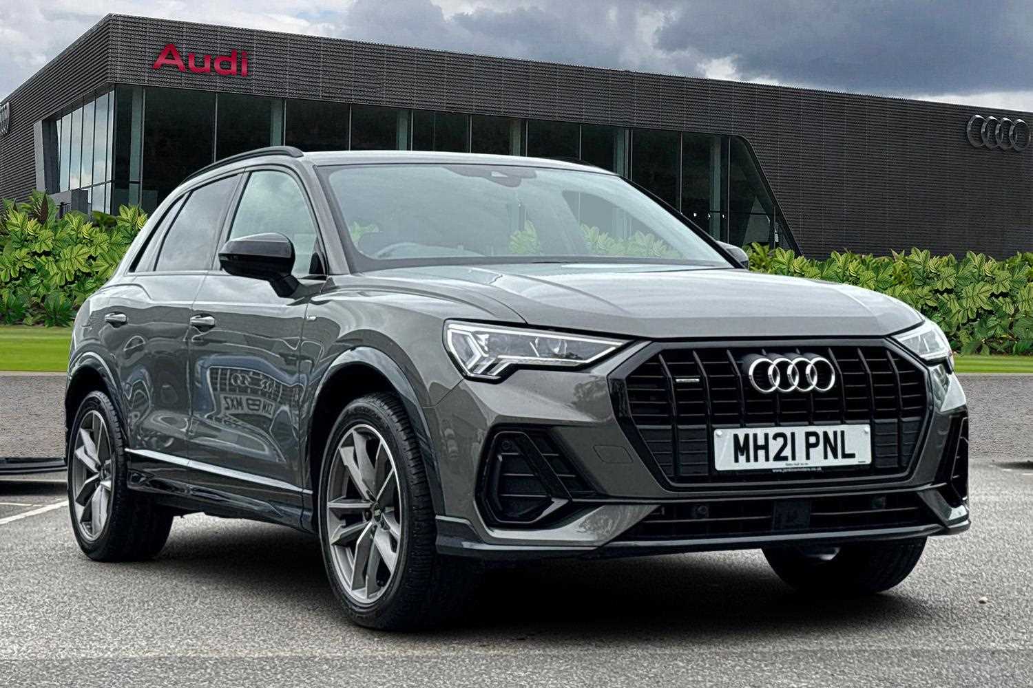 Main listing image - Audi Q3