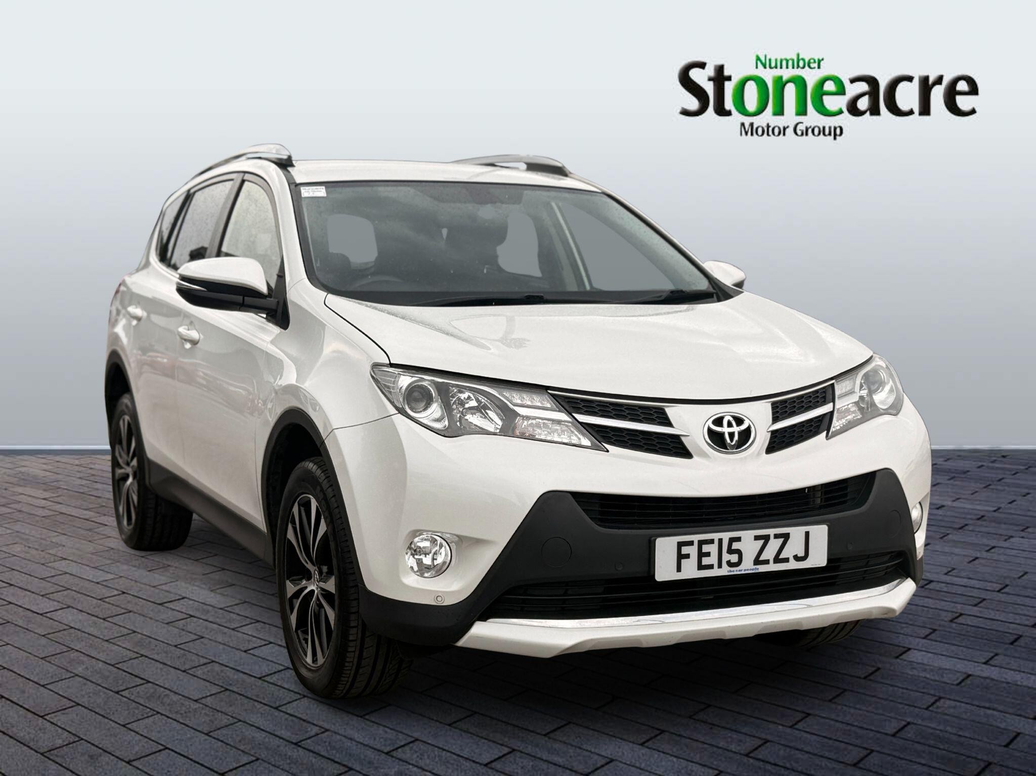 Main listing image - Toyota RAV4
