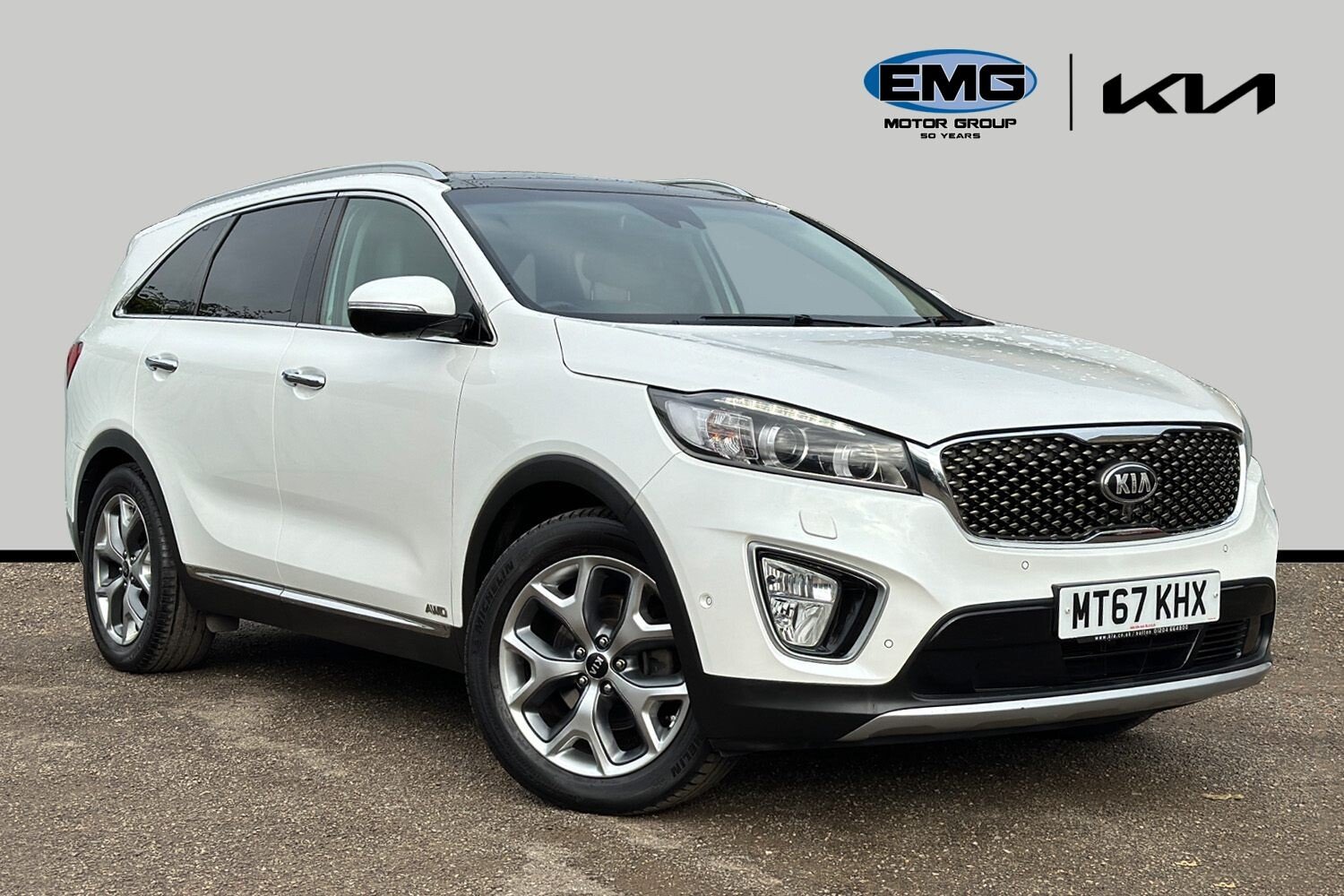 Main listing image - Kia Sorento