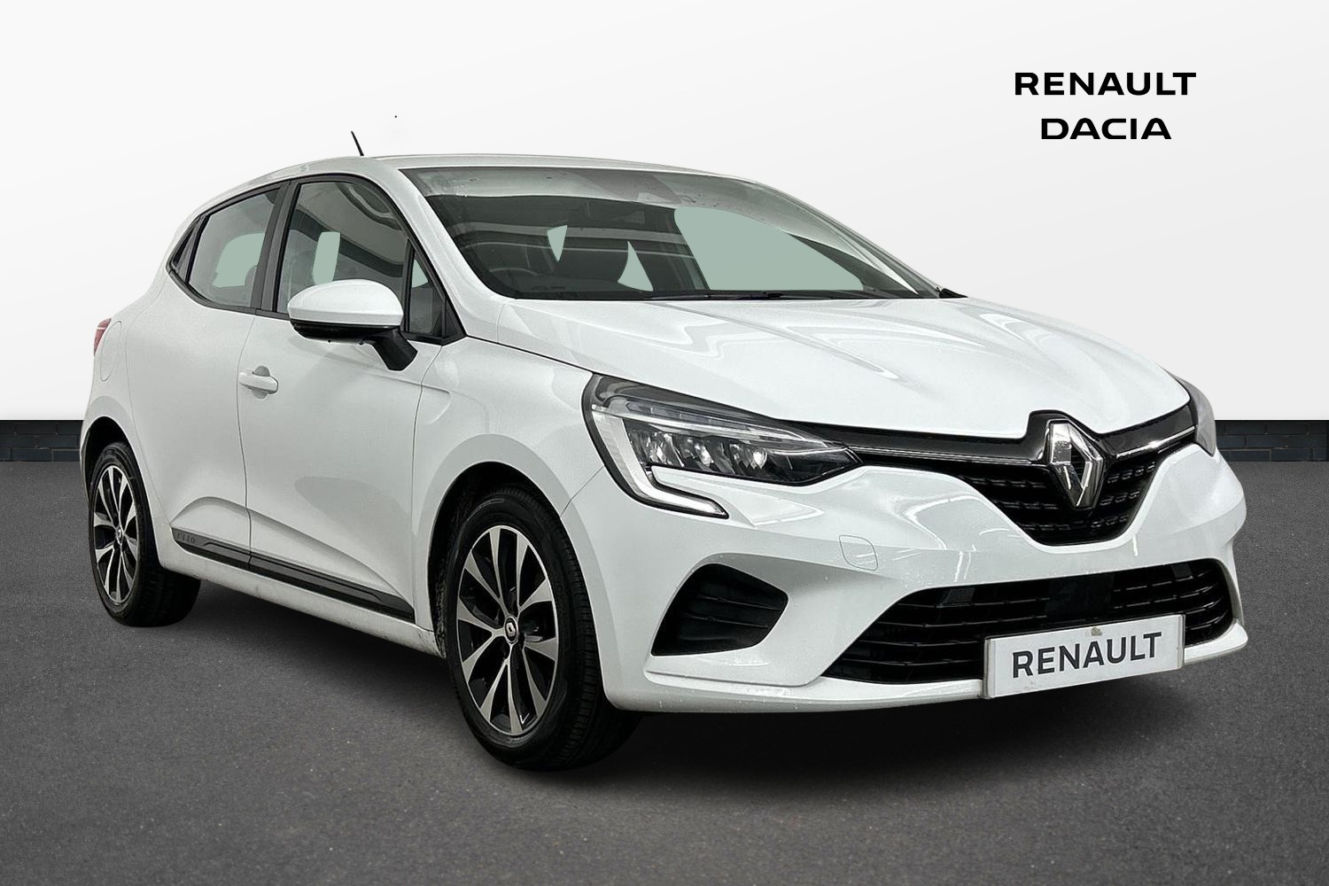 Main listing image - Renault Clio