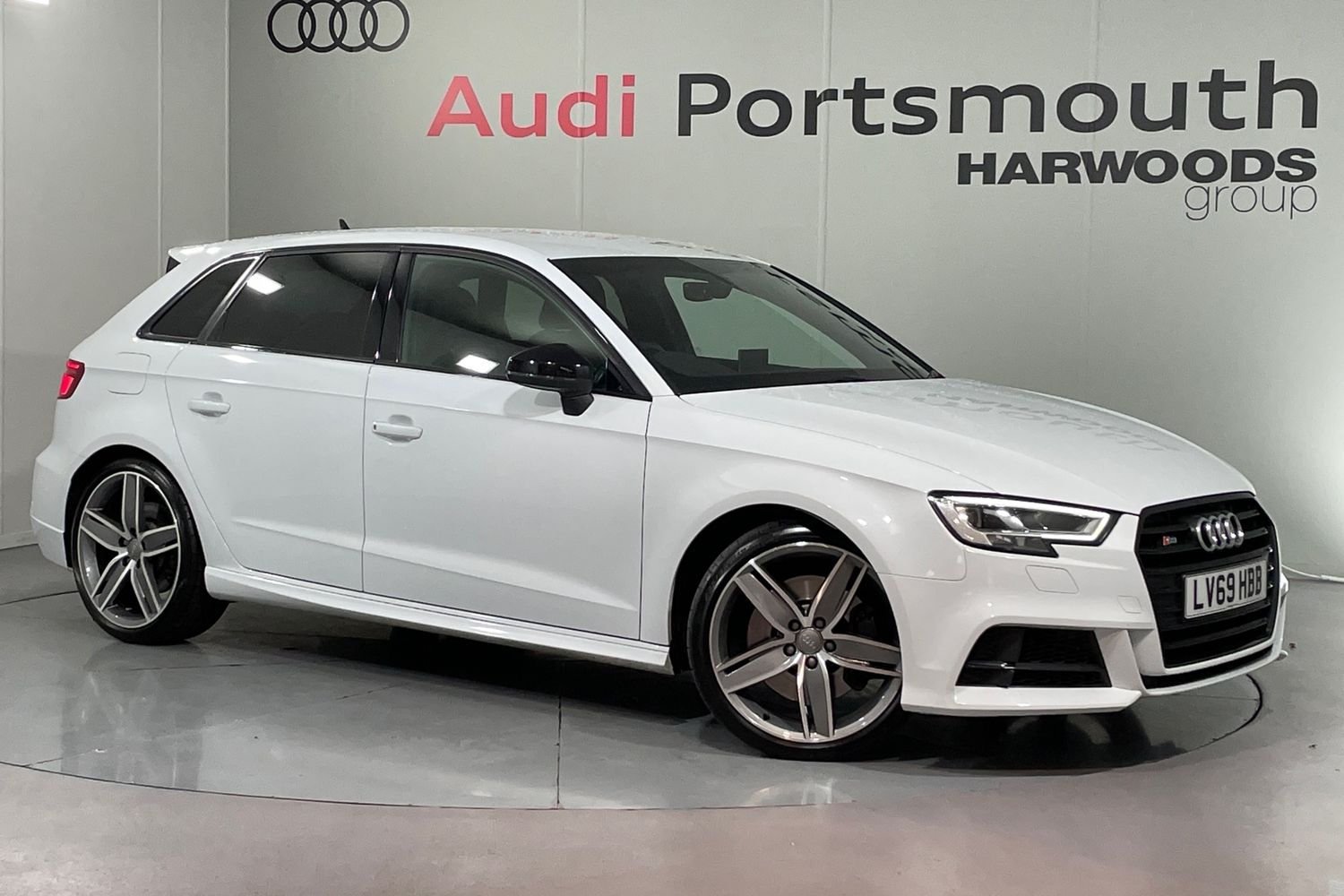 Main listing image - Audi S3