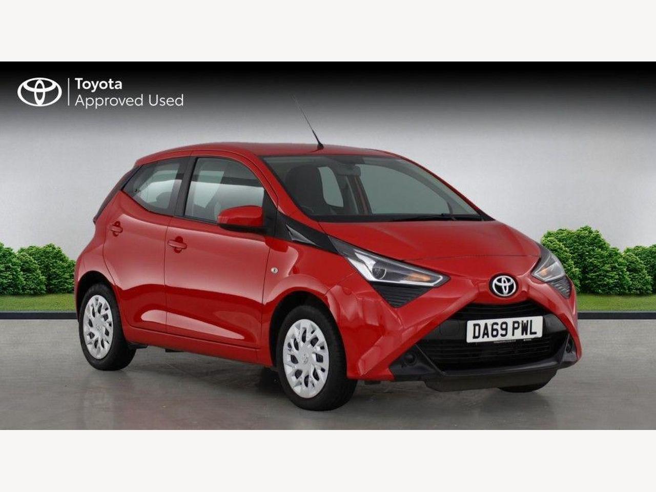 Main listing image - Toyota Aygo