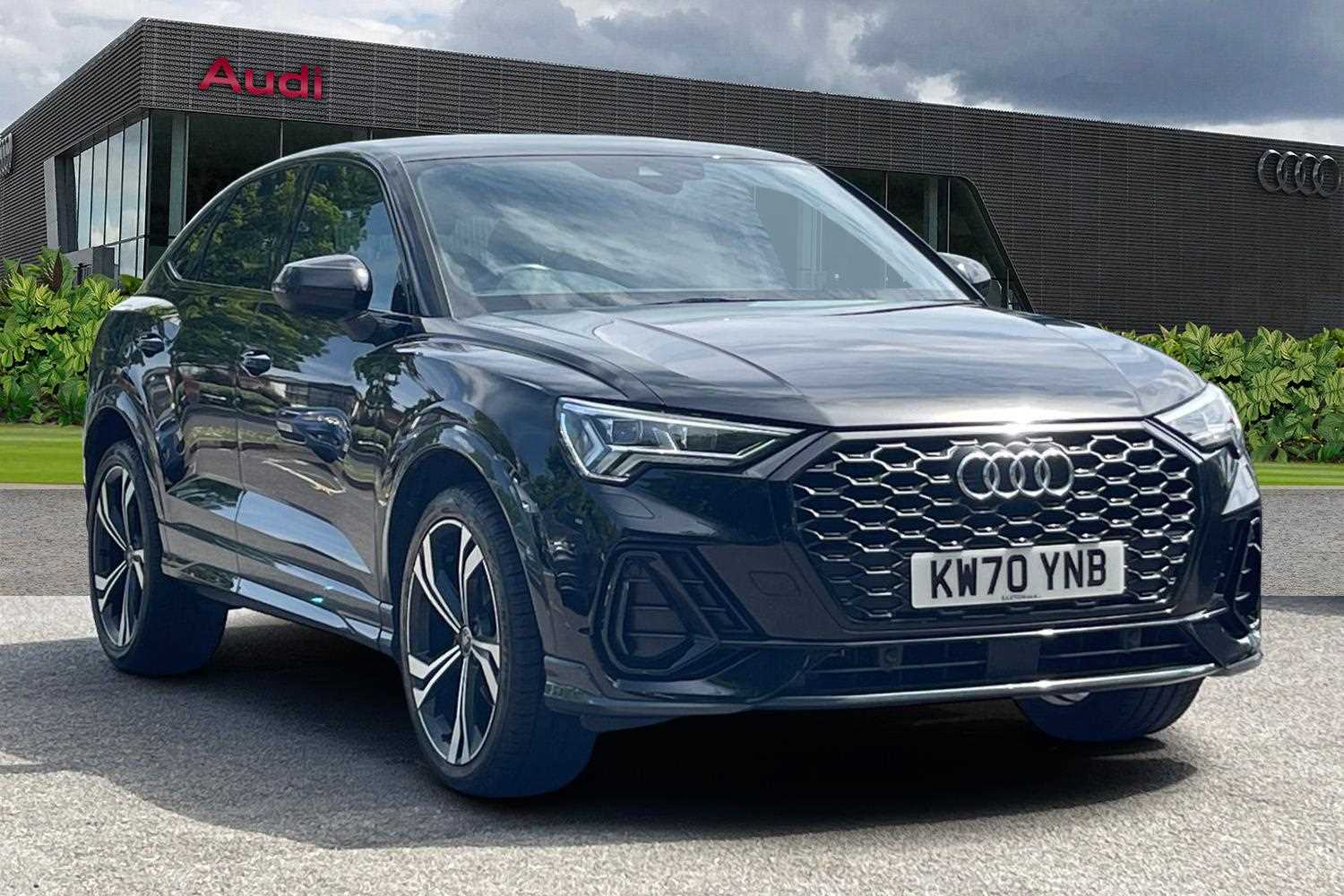 Main listing image - Audi Q3