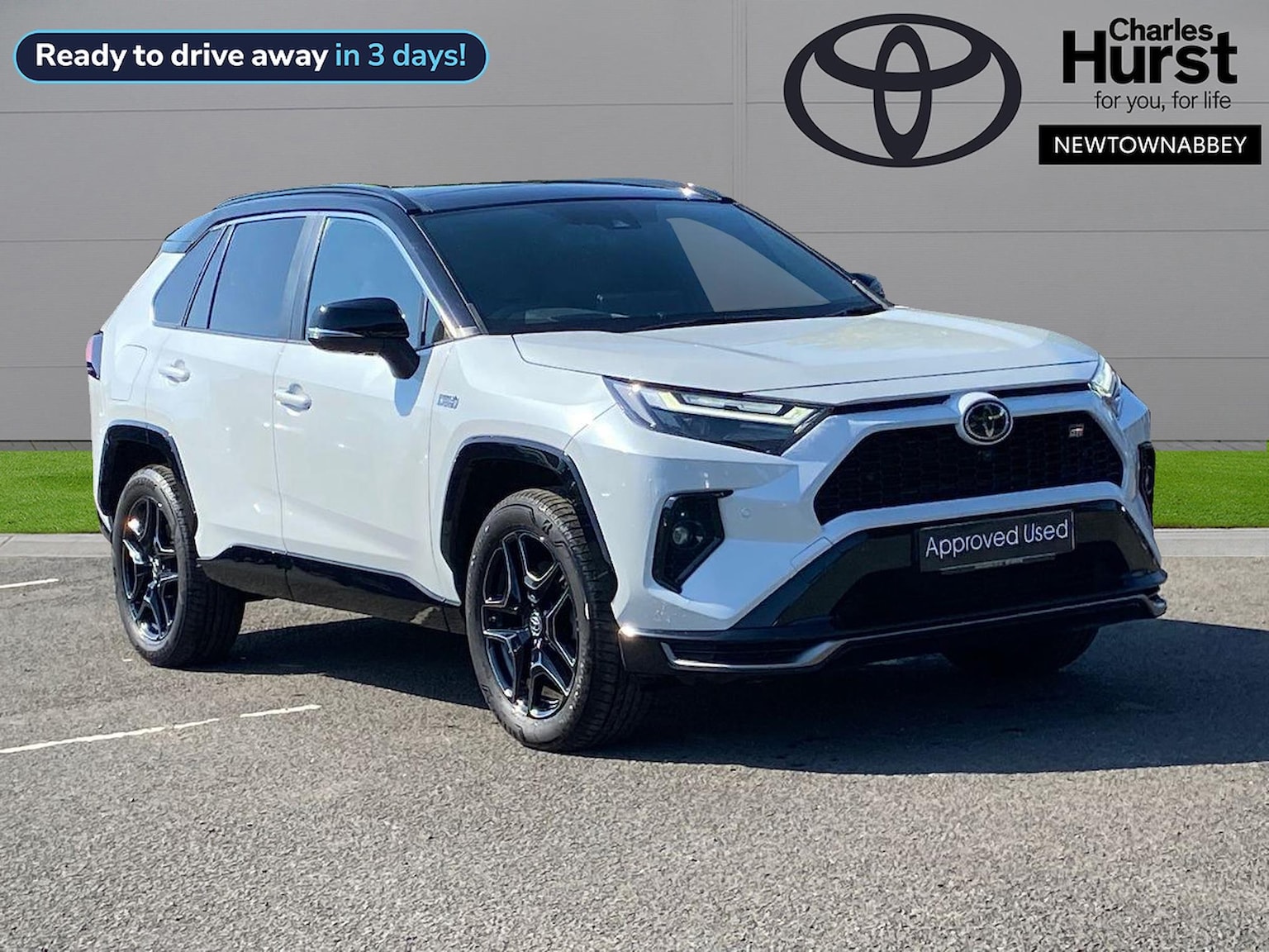 Main listing image - Toyota RAV4