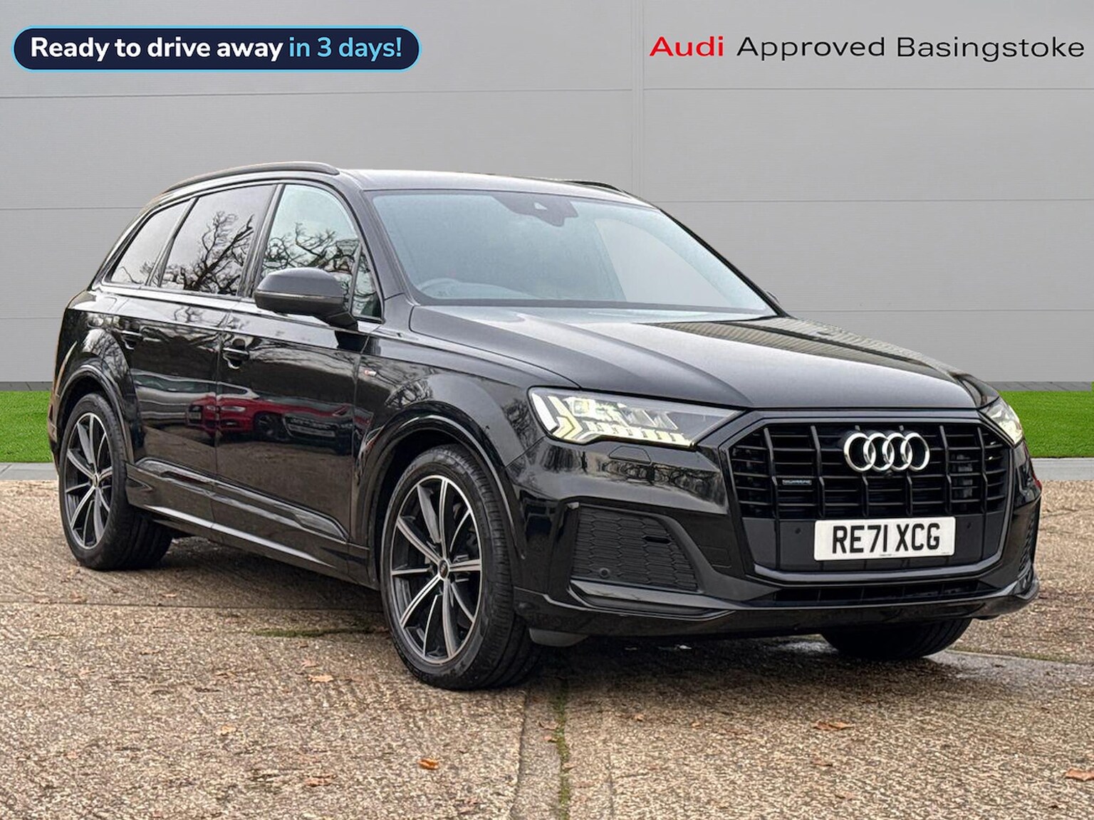 Main listing image - Audi Q7