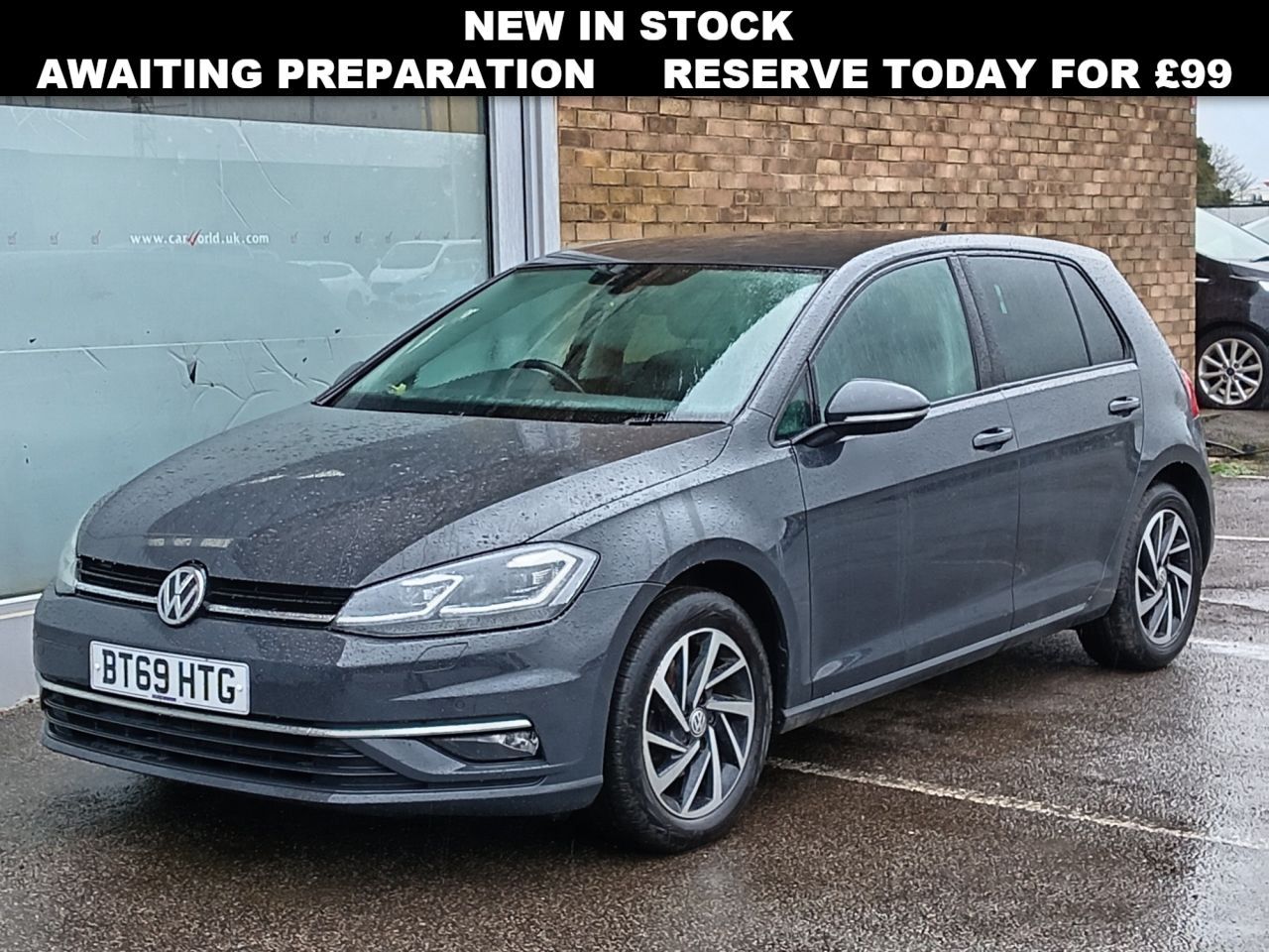 Main listing image - Volkswagen Golf