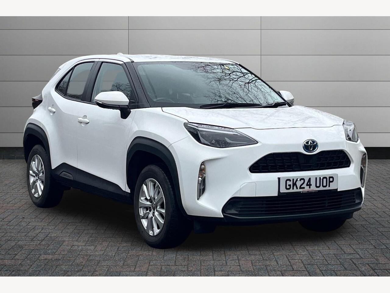Main listing image - Toyota Yaris Cross