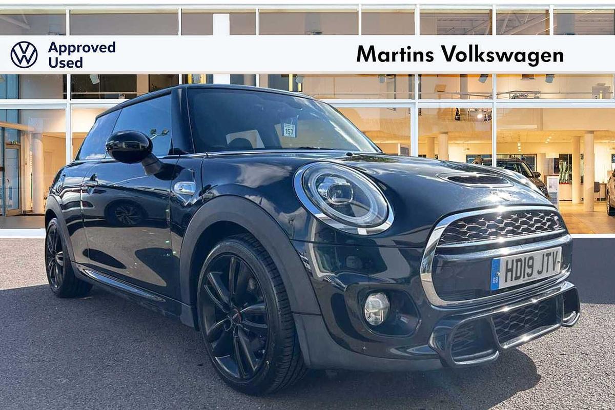 Main listing image - MINI Hatchback