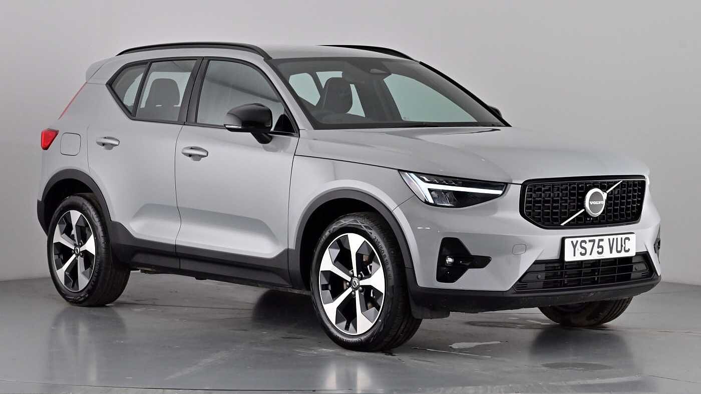 Main listing image - Volvo XC40