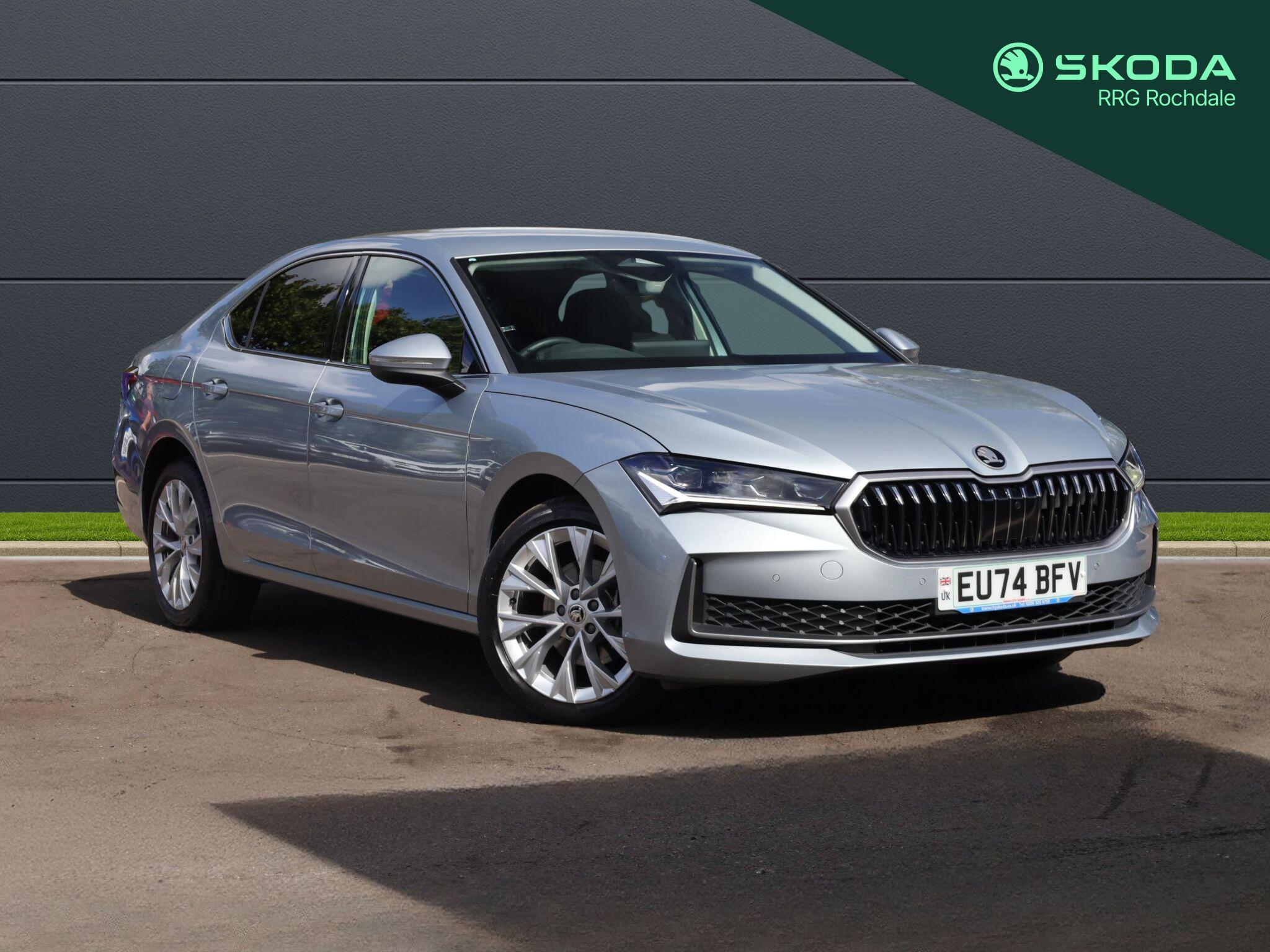 Main listing image - Skoda Superb