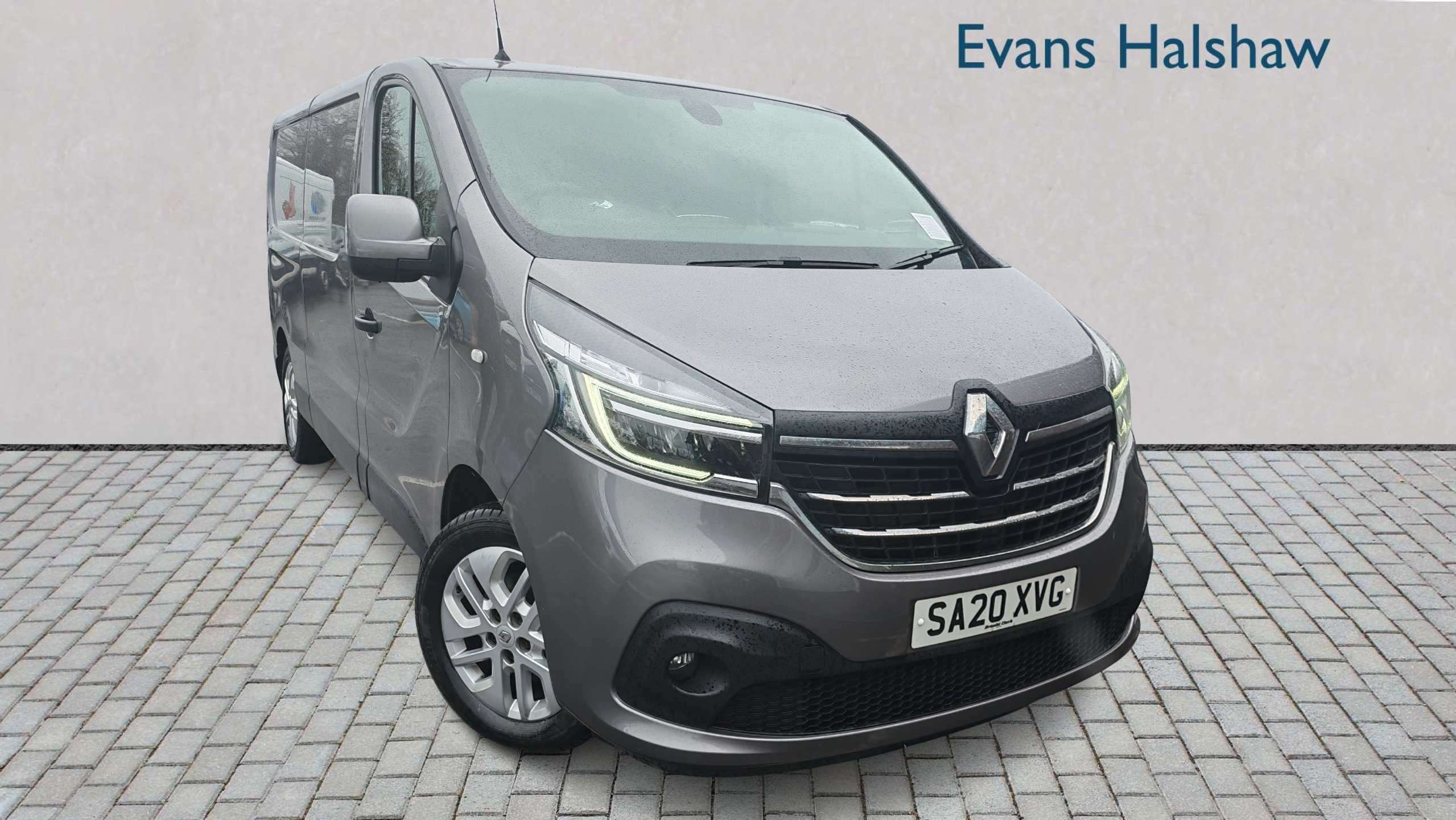 Main listing image - Renault Trafic