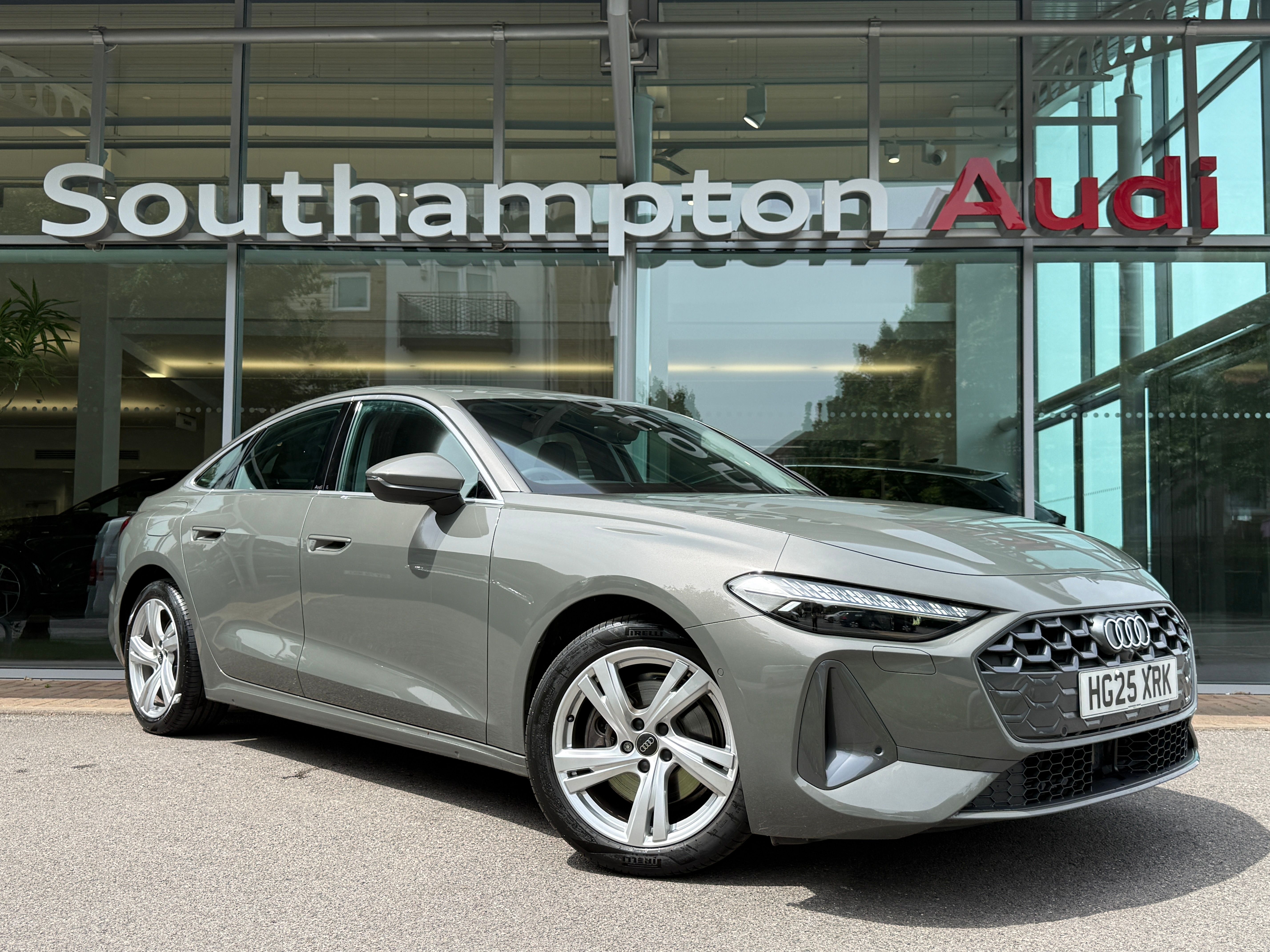 Main listing image - Audi A5