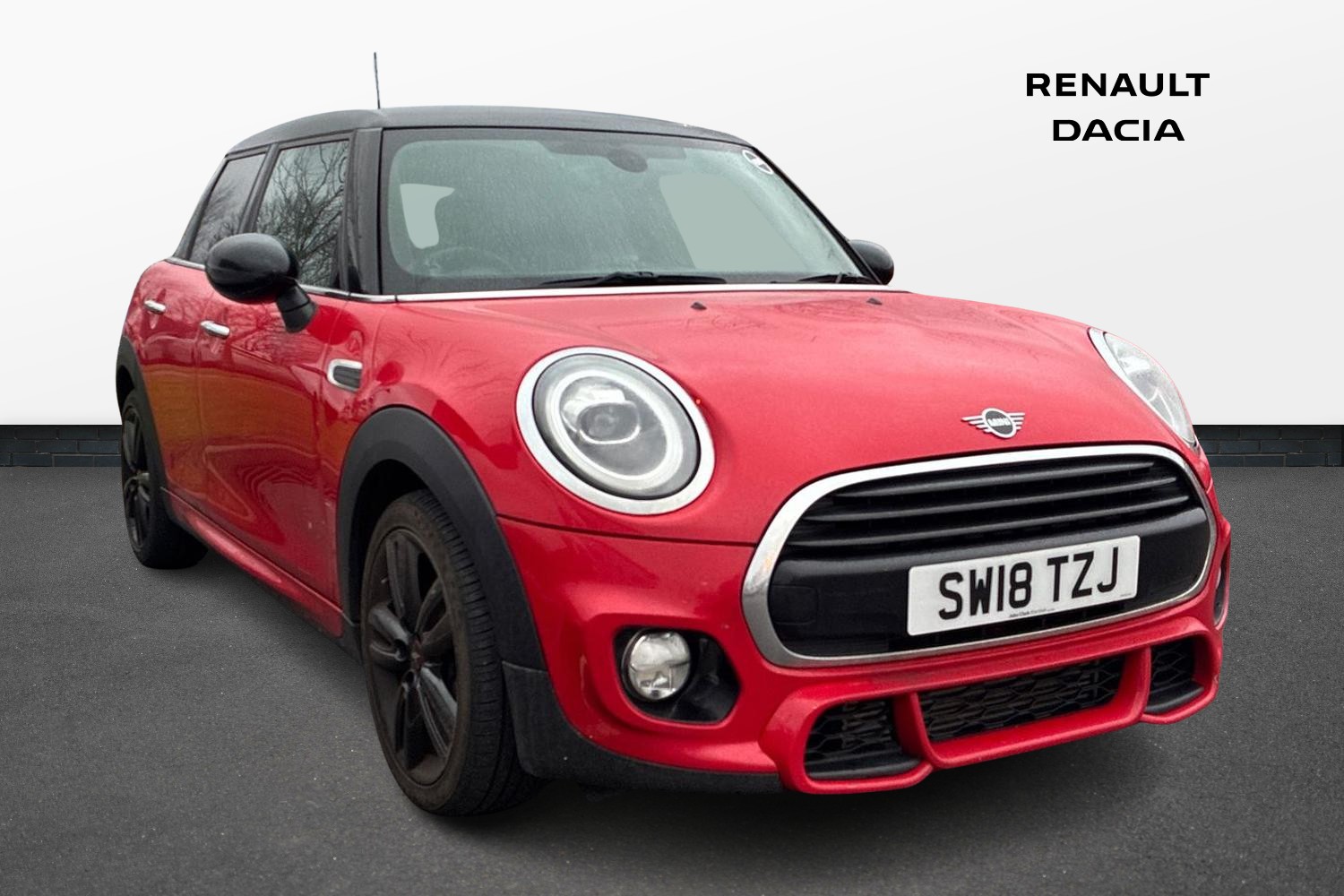 Main listing image - MINI Hatchback 5dr