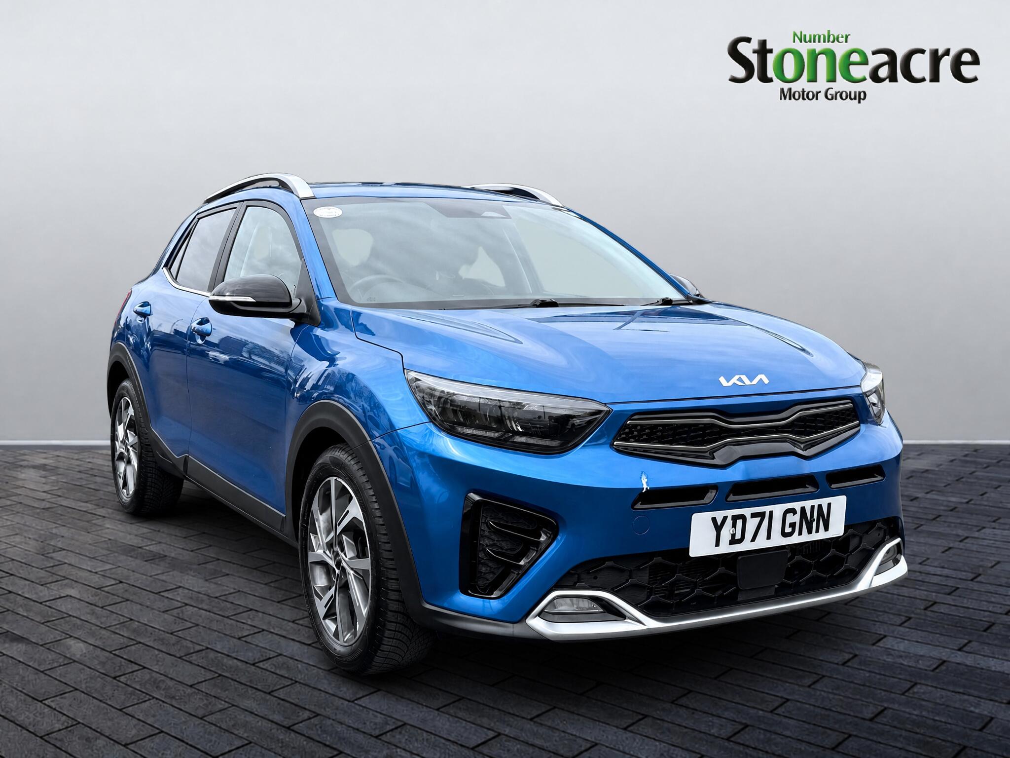 Main listing image - Kia Stonic