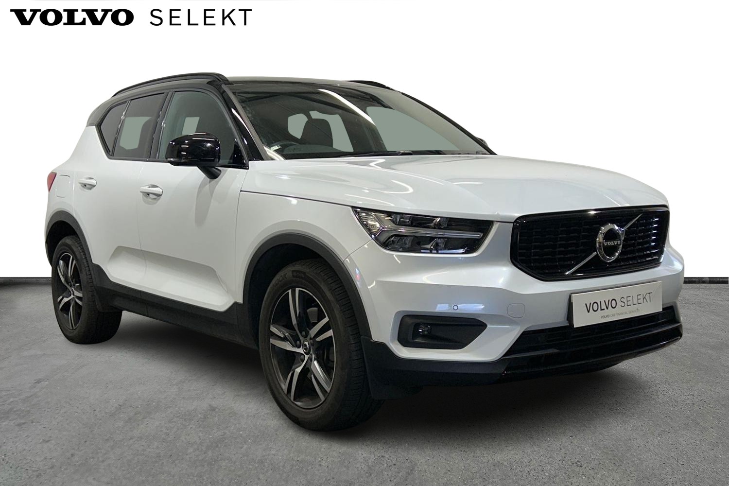 Main listing image - Volvo XC40