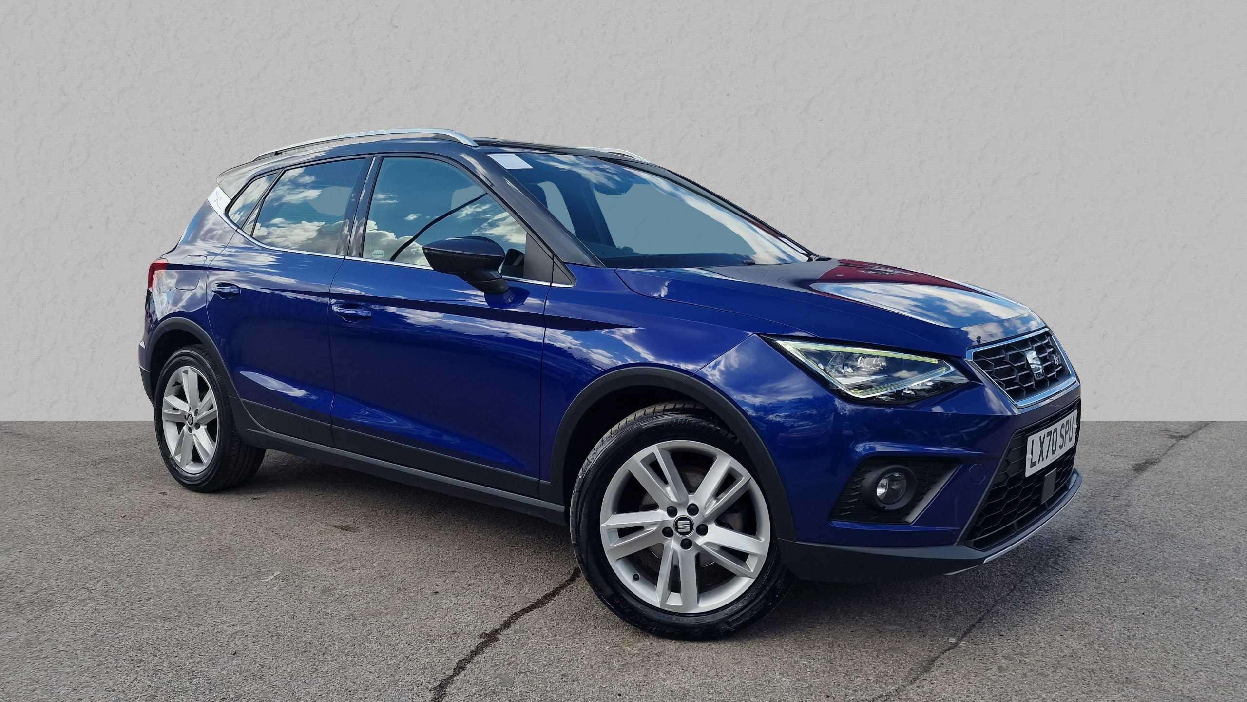 Main listing image - SEAT Arona