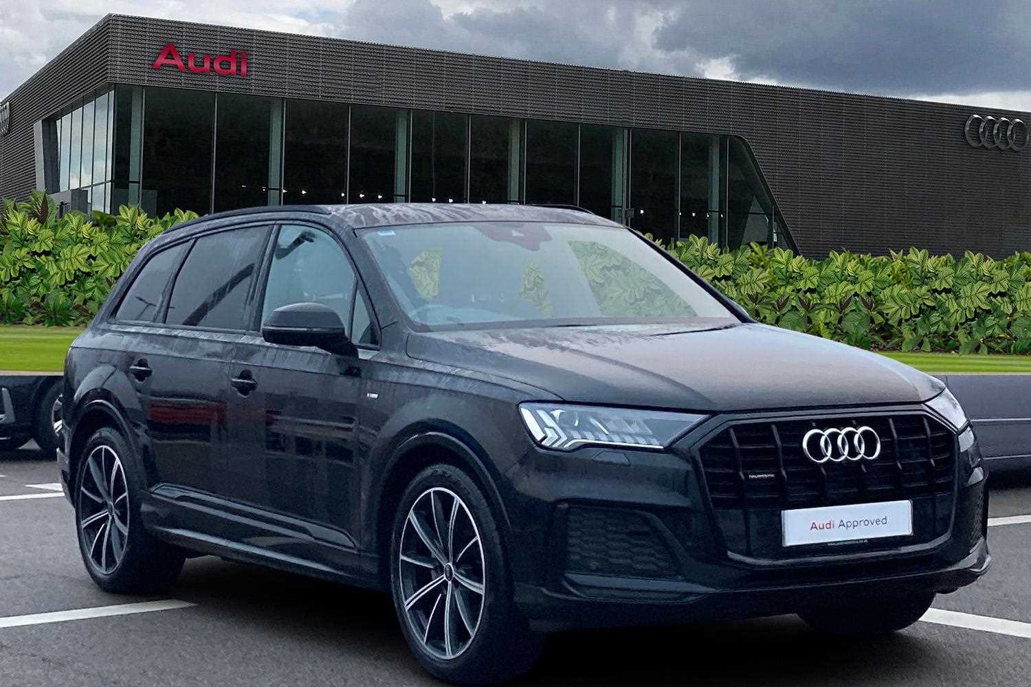 Main listing image - Audi Q7