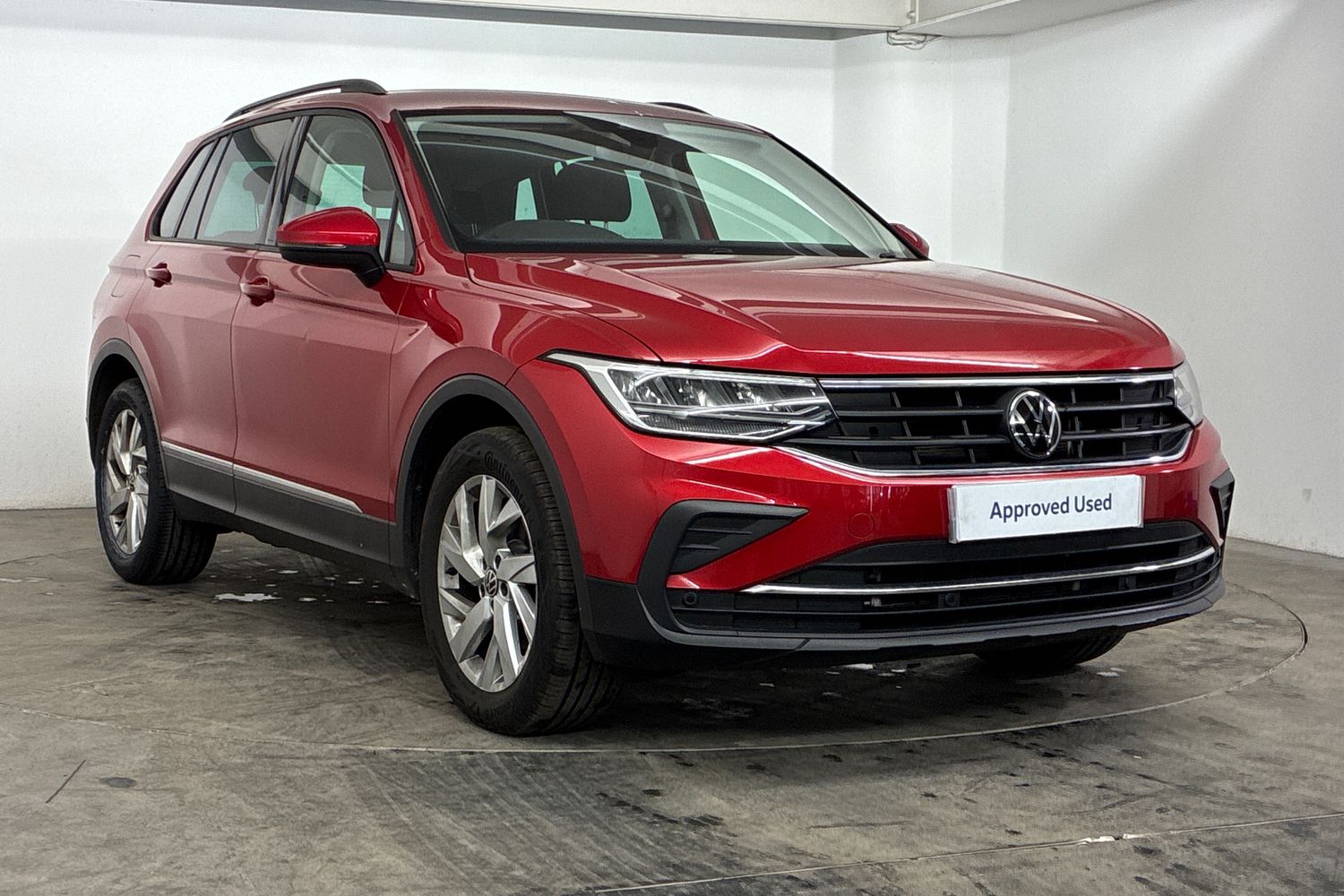 Main listing image - Volkswagen Tiguan