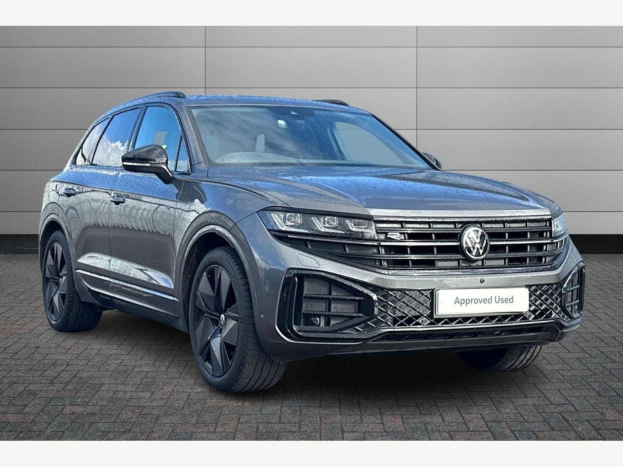 Main listing image - Volkswagen Touareg