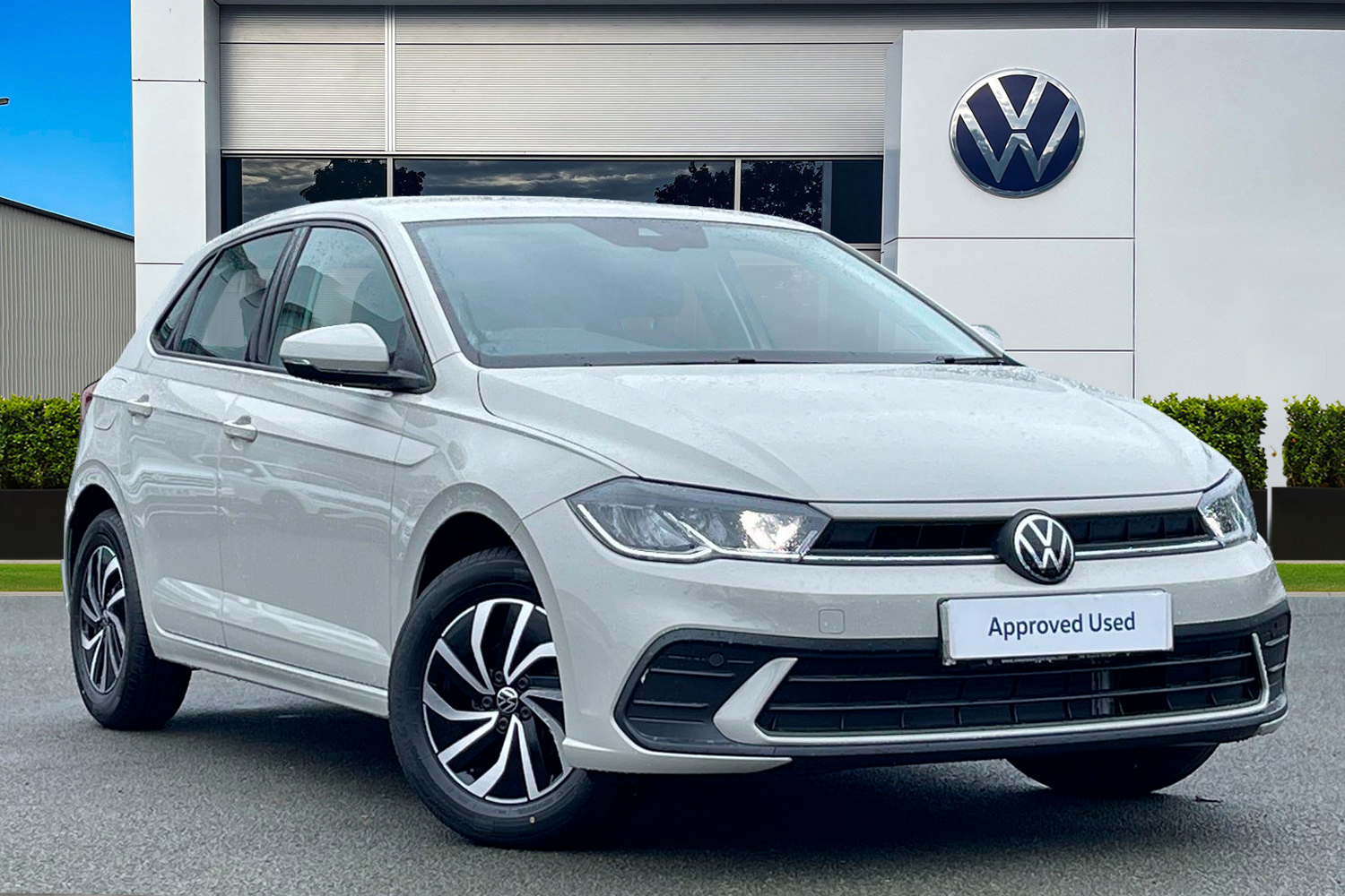 Main listing image - Volkswagen Polo