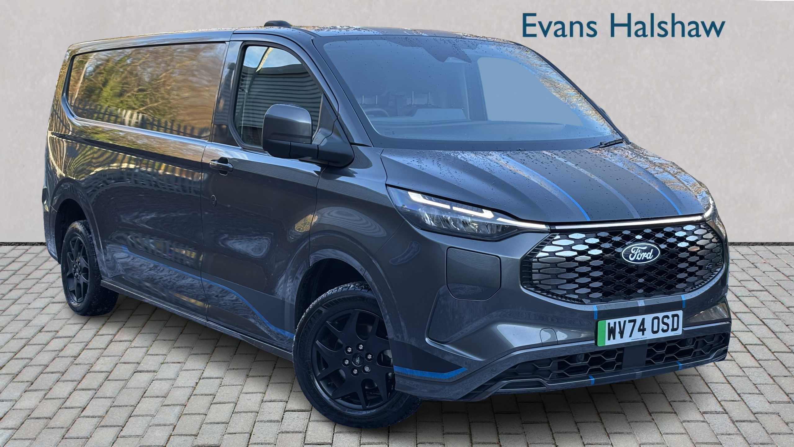 Main listing image - Ford Transit Custom