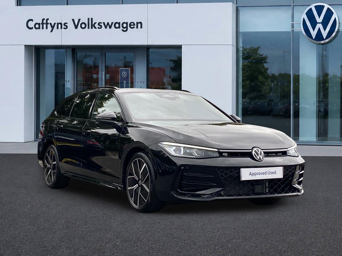 Main listing image - Volkswagen Passat