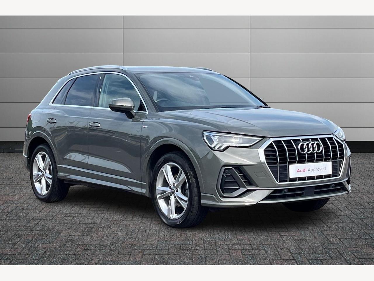 Main listing image - Audi Q3