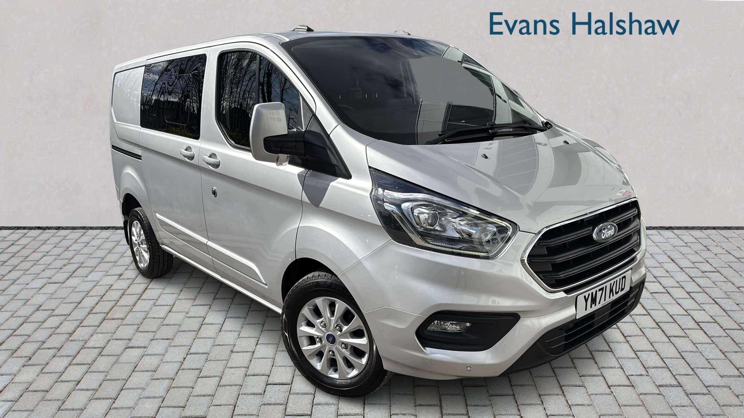 Main listing image - Ford Transit Custom