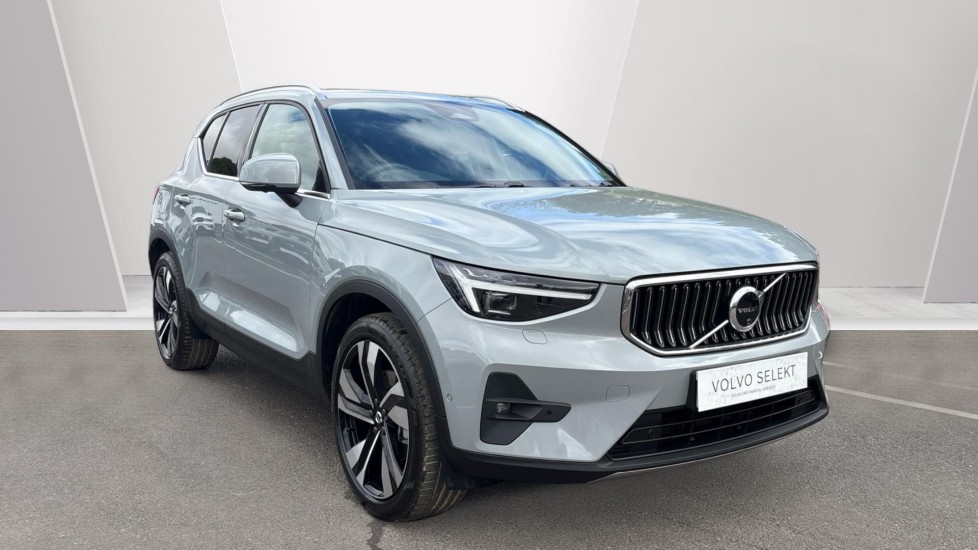 Main listing image - Volvo XC40