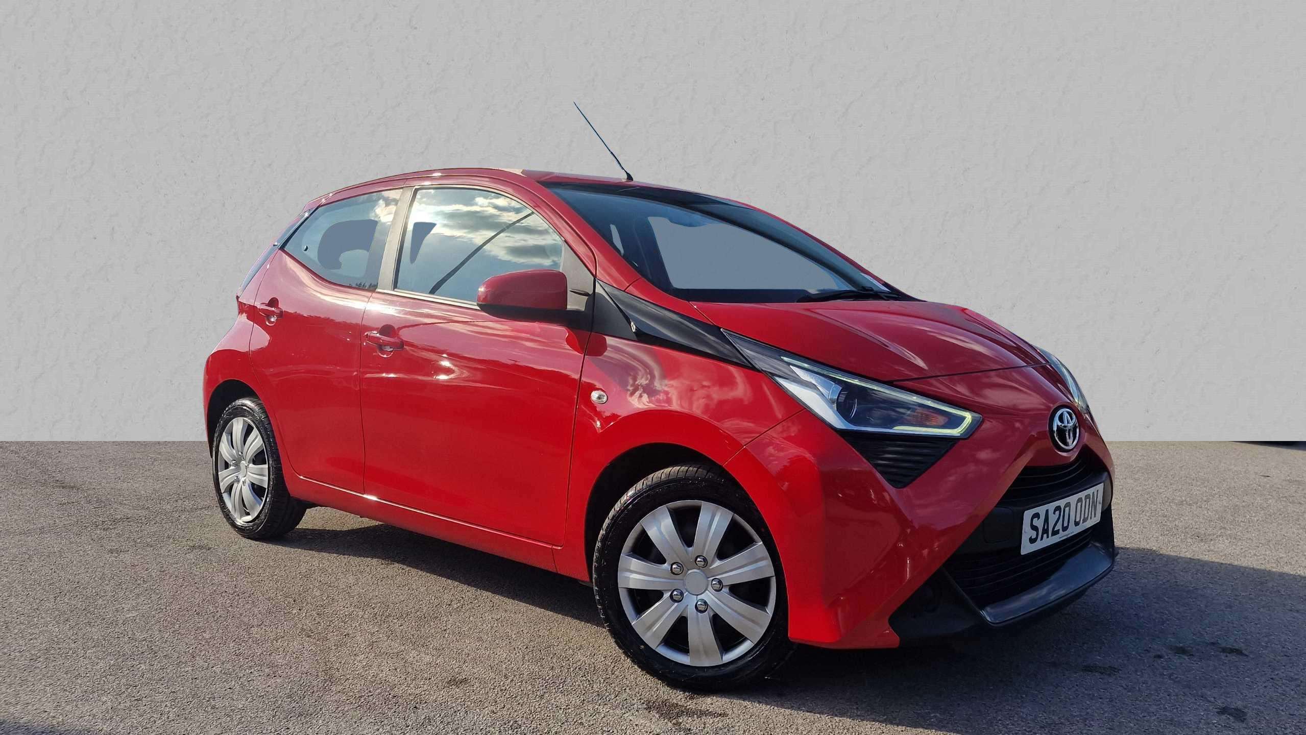 Main listing image - Toyota Aygo