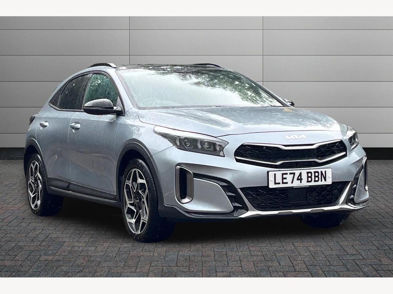 Main listing image - Kia XCeed