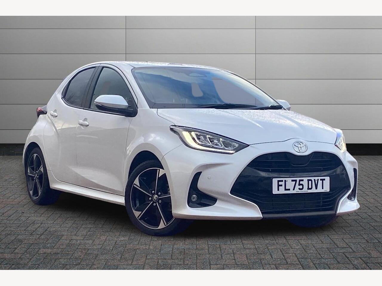 Main listing image - Toyota Yaris