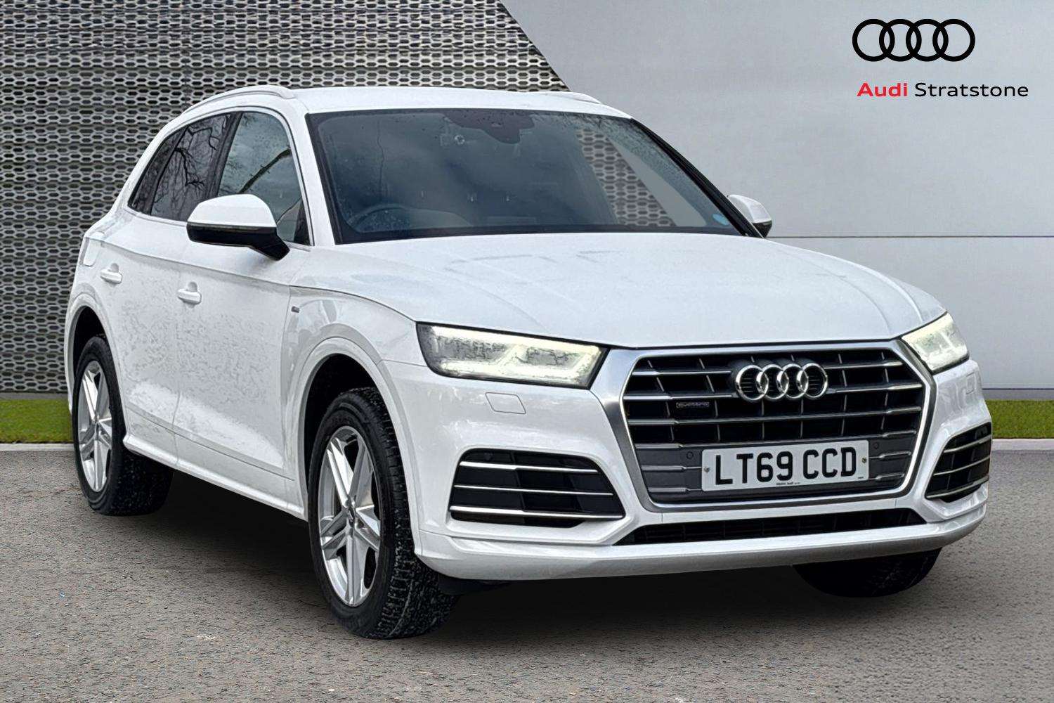 Main listing image - Audi Q5